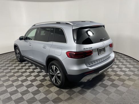 New 2026 Mercedes-Benz GLB 250 image 3