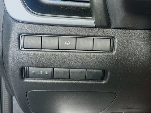 Used 2021 Nissan Rogue SV AWD/4WD image 10