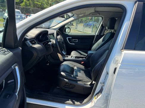Used 2018 Land Rover Discovery Sport HSE AWD/4WD image 24