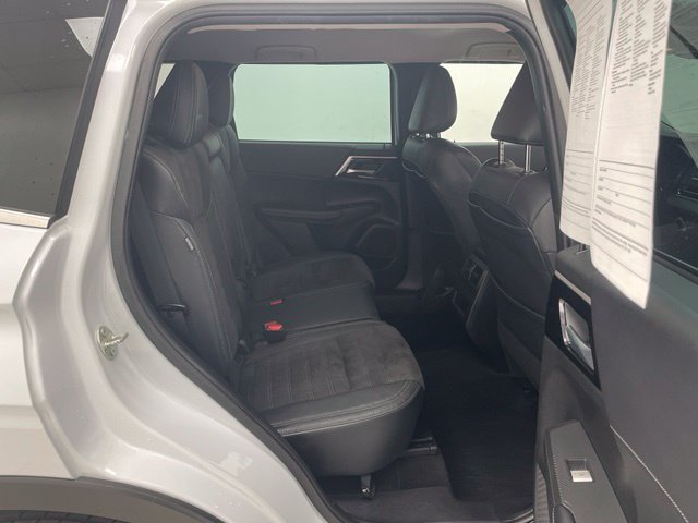 Used 2023 Mitsubishi Outlander SE Black Edition AWD/4WD image 23