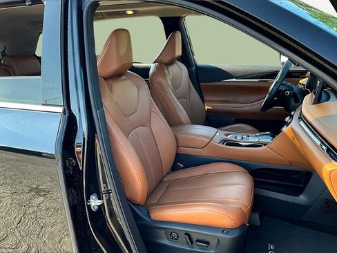 Used 2024 INFINITI QX60 Sensory w/ Vision Package image 7