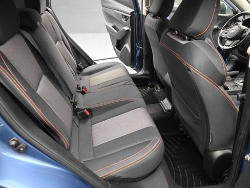 Used 2021 Subaru Crosstrek 2.0i Premium w/ Moonroof Package image 13