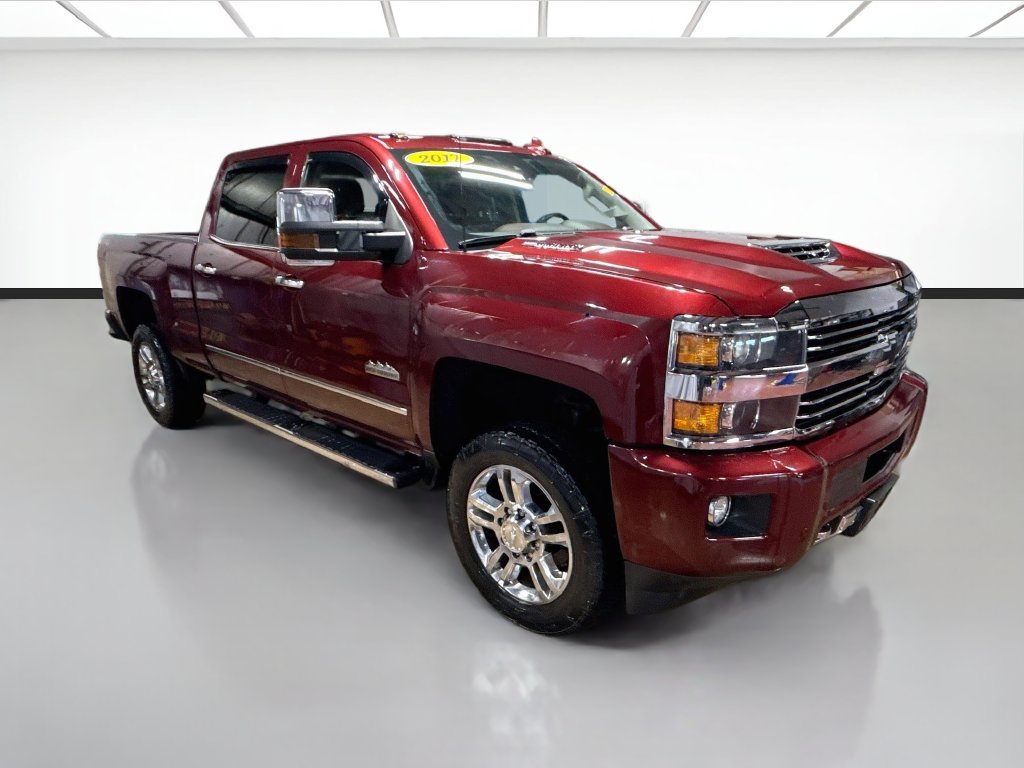 Used 2017 Chevrolet Silverado 2500 High Country w/ Duramax Plus Package AWD/4WD image 4