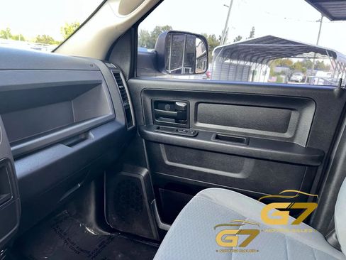 Used 2017 RAM 3500 Tradesman w/ Chrome Appearance Group AWD/4WD image 15