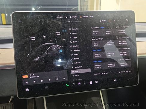 Used 2018 Tesla Model 3 Long Range image 3