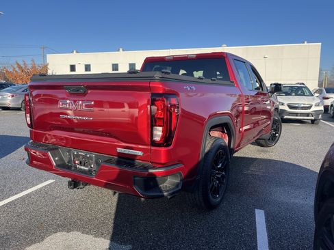 Used 2024 GMC Sierra 1500 Elevation image 10
