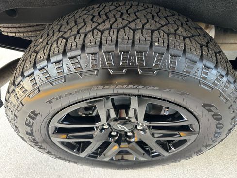 Used 2025 Chevrolet Silverado 1500 Custom w/ Turbomax Blackout Package image 13