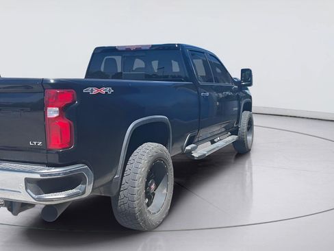 Used 2020 Chevrolet Silverado 3500 LTZ w/ LTZ Premium Package AWD/4WD image 4