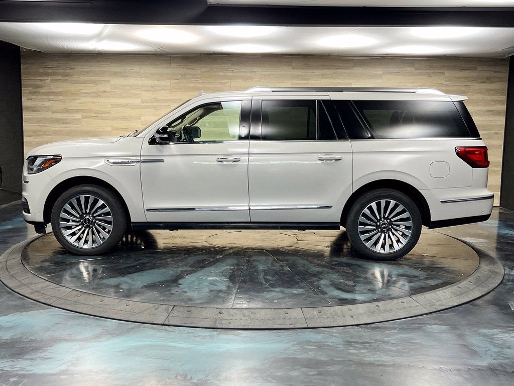 Used 2021 Lincoln Navigator L Reserve w/ Luxury Package AWD/4WD image 28
