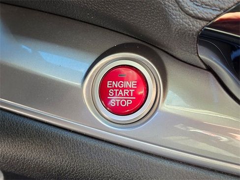 Used 2015 Honda CR-V EX image 32