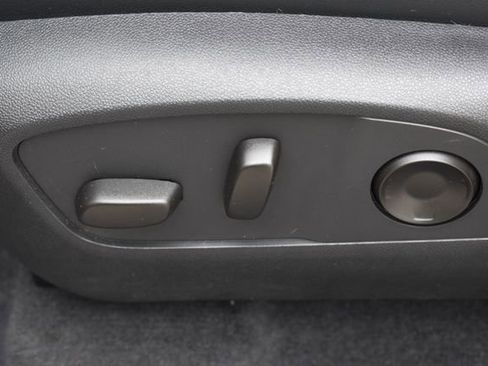 New 2025 Chevrolet Traverse High Country w/ LPO, Floor Liner Package FWD image 30