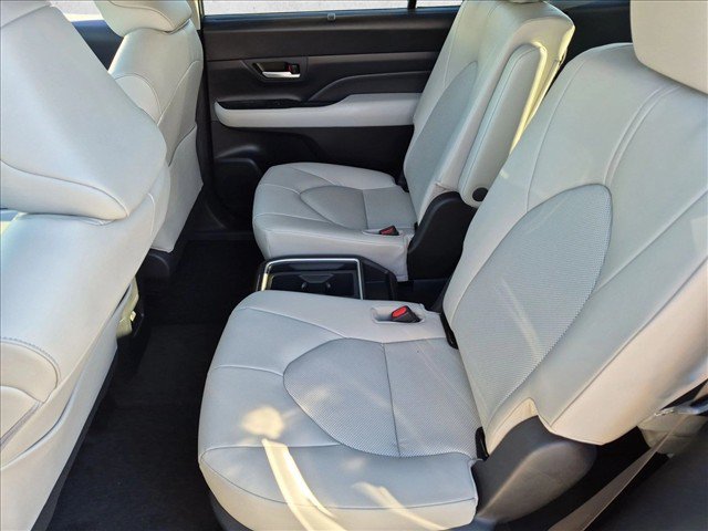 New 2026 Toyota Grand Highlander XLE FWD image 15