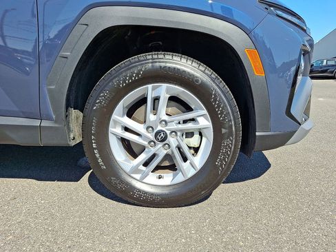 Certified 2025 Hyundai Tucson SE image 32