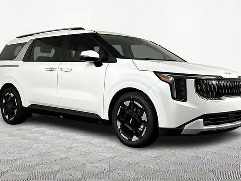 New 2026 Kia Carnival EX FWD image 3