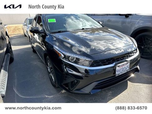 Used 2023 Kia Forte LXS image 1