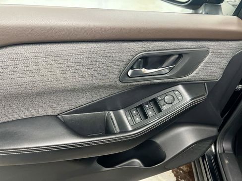 Used 2021 Nissan Rogue SV AWD/4WD image 20