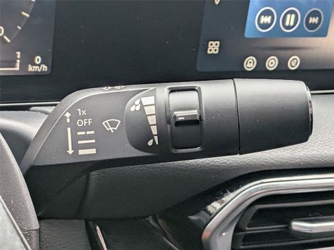 Certified 2026 Nissan Sentra SV w/ SV Convenience Package FWD image 25