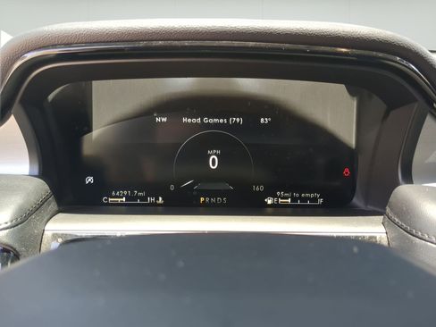 Used 2022 Lincoln Nautilus FWD w/ Premium Package image 14