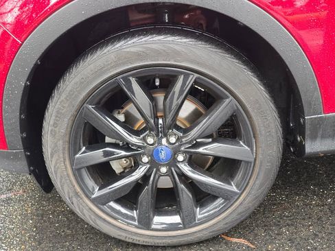 Used 2018 Ford Escape SE w/ SE Sport Appearance Package image 10