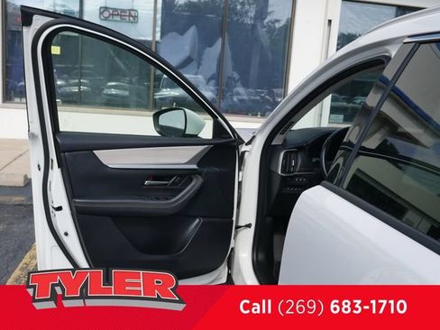 Used 2024 MAZDA CX-90 3.3 Turbo w/ Premium Package AWD/4WD image 19