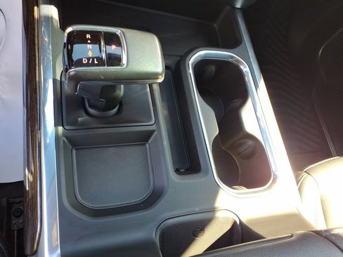 Certified 2022 GMC Sierra 1500 Elevation w/ Elevation Premium Package image 21