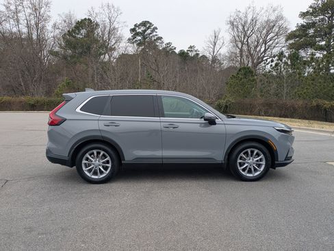 Used 2025 Honda CR-V EX-L image 4