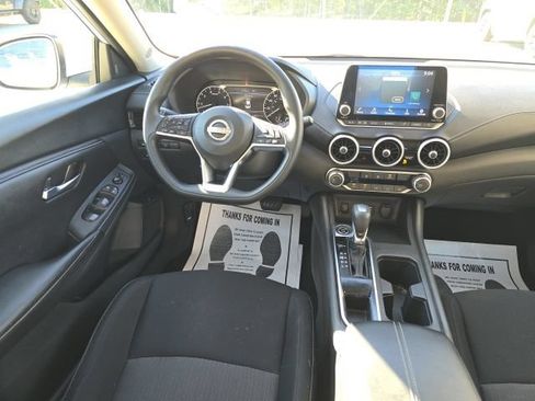 Used 2024 Nissan Sentra SV FWD image 15