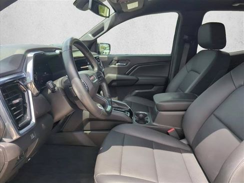 Used 2024 GMC Canyon Elevation w/ Elevation Premium Package RWD image 16