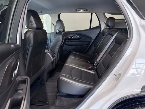 Certified 2022 GMC Terrain SLT w/ Tech Package image 9