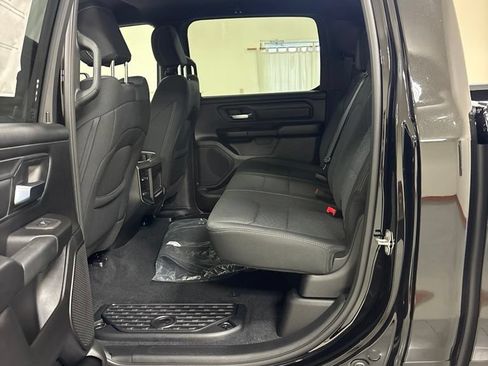 New 2026 RAM 1500 Express AWD/4WD image 18
