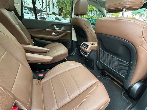 Used 2024 Mercedes-Benz GLS 450 4MATIC image 46