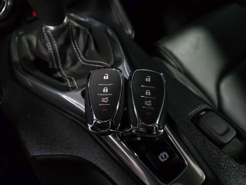 Used 2019 Chevrolet Camaro LT RWD image 38