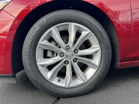 Certified 2025 Chevrolet Malibu LT image 31