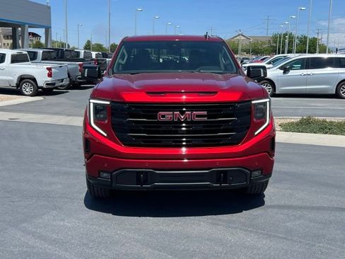 Used 2024 GMC Sierra 1500 Elevation w/ Elevation Premium Package AWD/4WD image 9