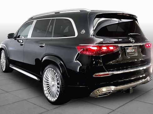 Used 2025 Mercedes-Benz Maybach GLS 600 4MATIC image 12