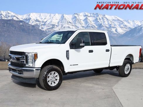 Used 2018 Ford F350 XLT image 1