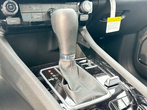 New 2026 Jeep Compass Latitude image 21