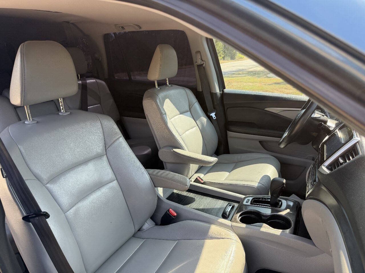 Used 2017 Honda Pilot EX-L image 18
