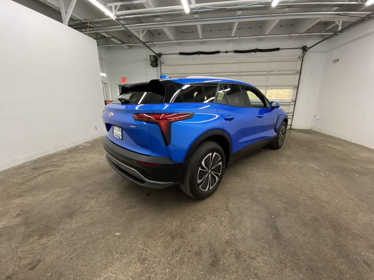 Used 2024 Chevrolet Blazer EV LT AWD/4WD image 6