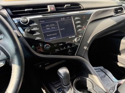 Used 2018 Toyota Camry SE w/ Audio Package FWD image 25