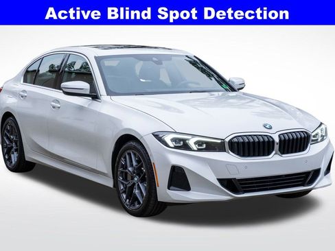 Used 2025 BMW 330i Sedan image 10