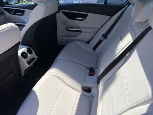 Used 2022 Mercedes-Benz C 300 4MATIC Sedan image 25