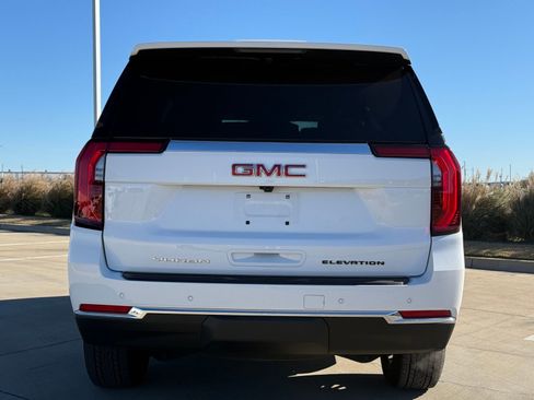 Certified 2025 GMC Yukon Elevation image 8