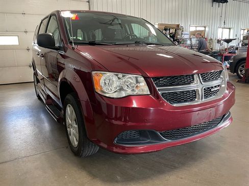 Used 2017 Dodge Grand Caravan SE w/ Power Window Group FWD image 7