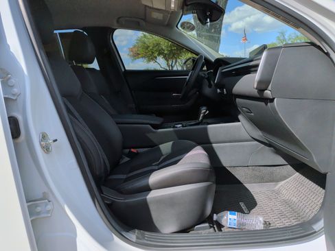 Used 2025 MAZDA CX-50 AWD 2.5 S w/ Weather Package image 32