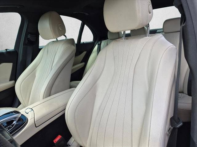 Used 2018 Mercedes-Benz E 300 4MATIC image 14