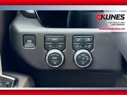 New 2026 GMC Sierra 1500 SLT w/ SLT Premium Package AWD/4WD image 47
