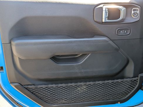 Used 2021 Jeep Wrangler Unlimited Sahara image 11