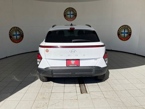 Used 2025 Hyundai Kona SEL image 22