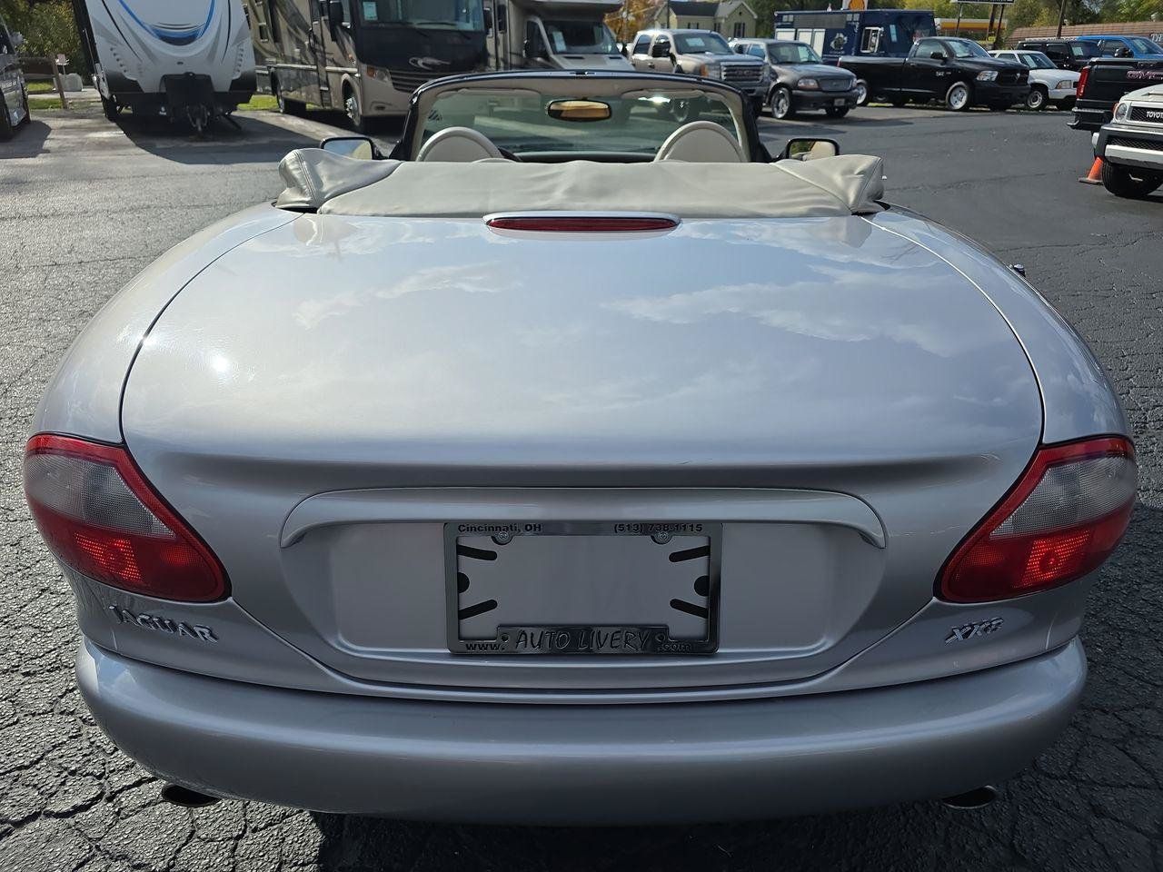 Used 2000 Jaguar XK8 Convertible RWD image 14